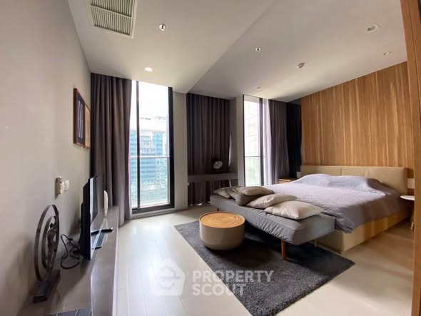 bedroom of Noble Ploenchit