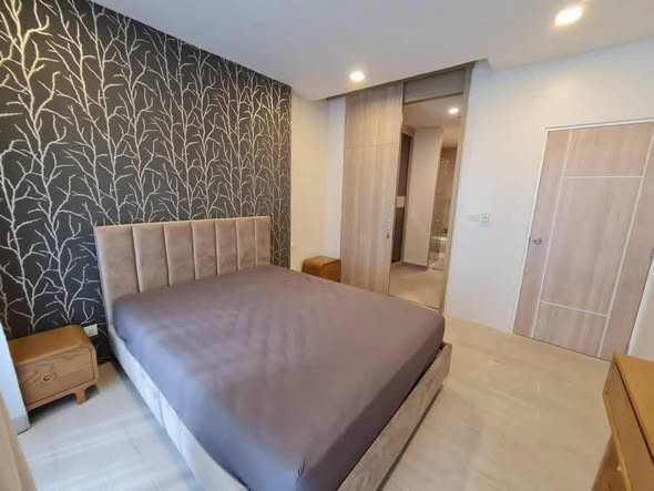bedroom of Noble Ploenchit