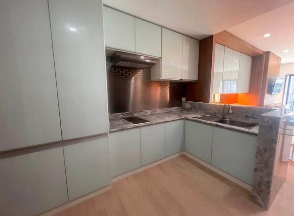 kitchen of Noble Remix