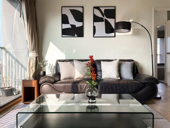 living room of Noble Remix