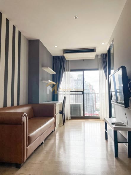living room of Noble Remix
