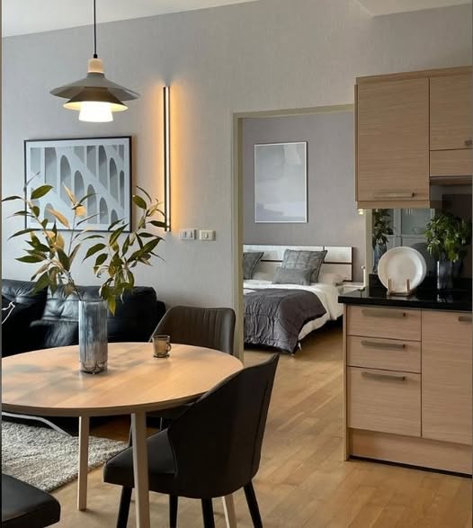 bedroom of Noble Reveal
