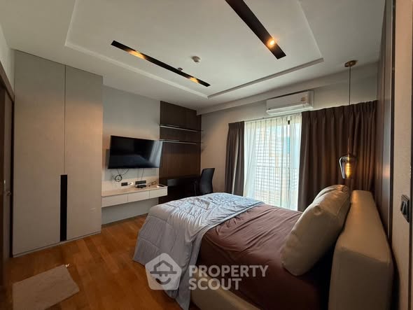 bedroom of Noble Reveal