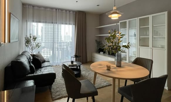 living room of Noble Reveal