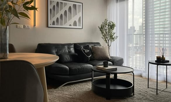 living room of Noble Reveal