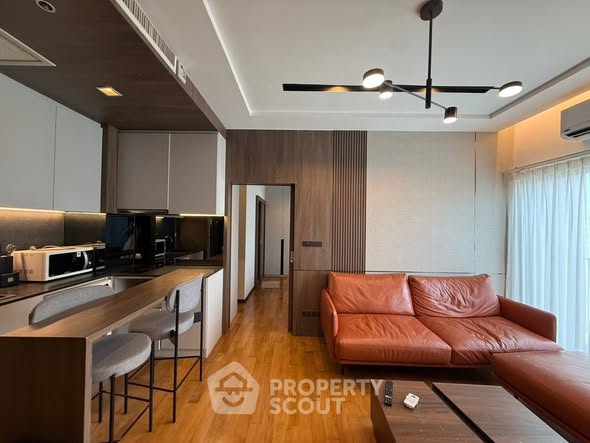 room interior of Noble Reveal