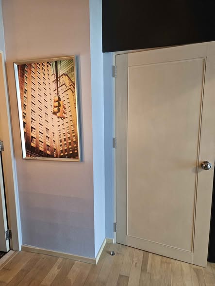 room interior of Noble Reveal