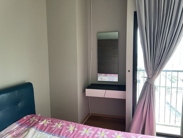 bedroom of Noble Revent