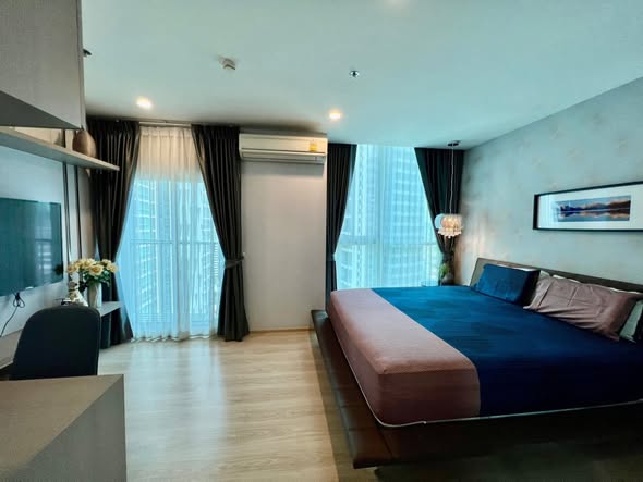 bedroom of Noble Revolve Ratchada 1