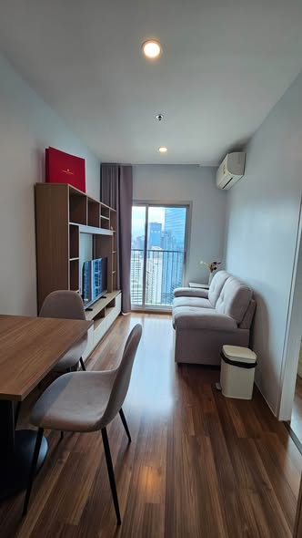 living room of Noble Revolve Ratchada 2