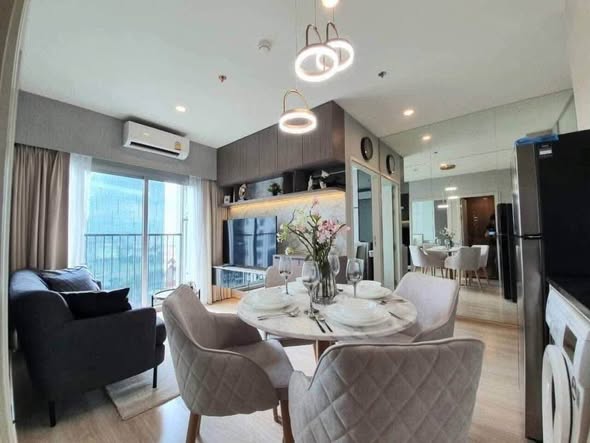 living room and bedroom of Noble Revolve Ratchada 2