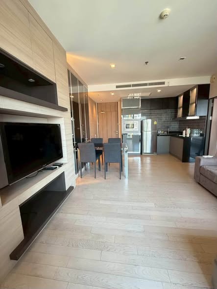 living room and kitchen of Noble Solo