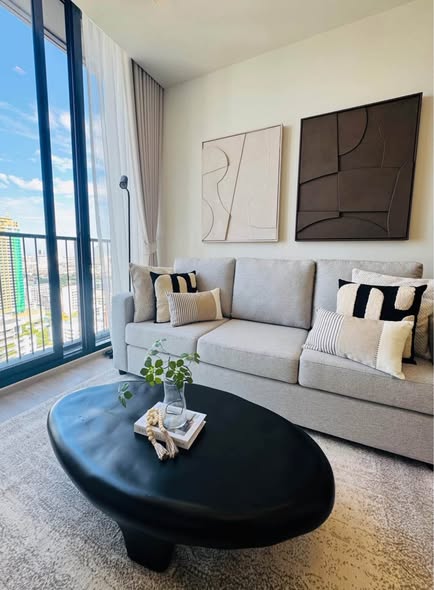 living room of Noble State Sukhumvit 39