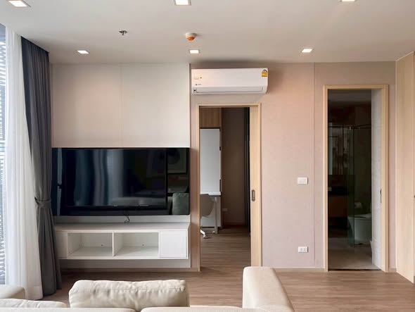 living room and bedroom and room interior of Noble State Sukhumvit 39