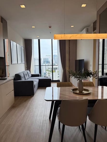 living room and room interior of Noble State Sukhumvit 39