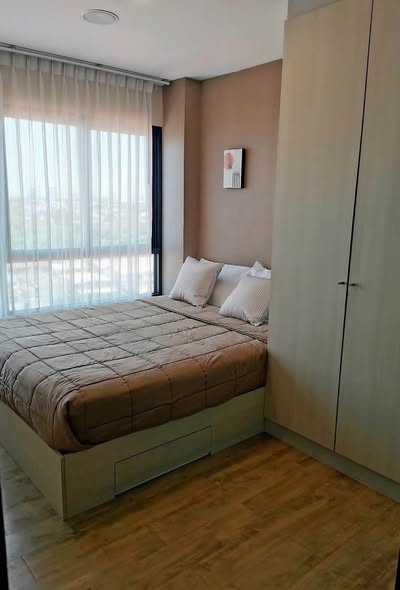 bedroom and room interior of Notting Hill Phahol – Kaset