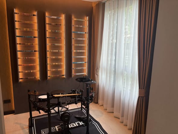 room interior and bathroom of Nue Connex Don Mueang