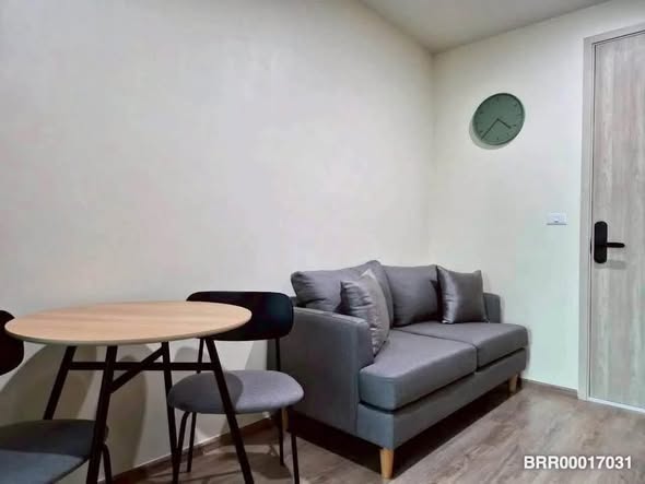 bedroom and living room of Nue District R9