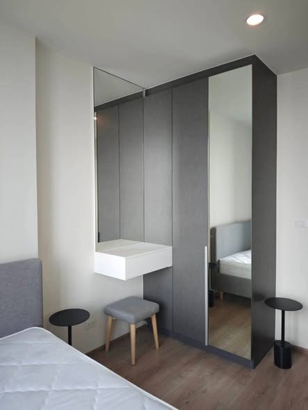 bedroom and room interior of Nue District R9