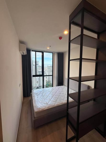 bedroom and room interior of Nue District R9