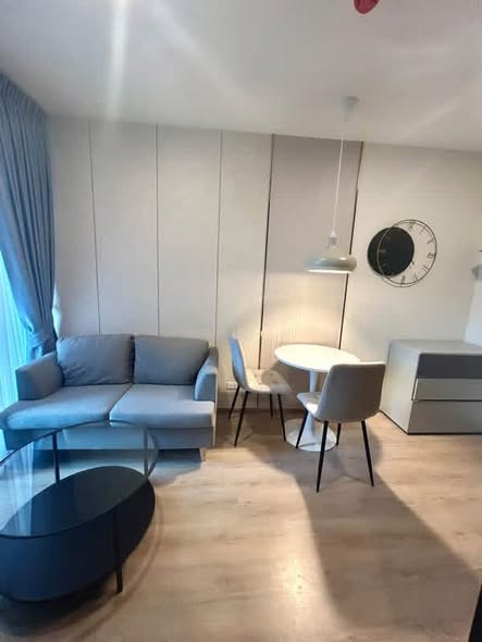 living room of Nue District R9