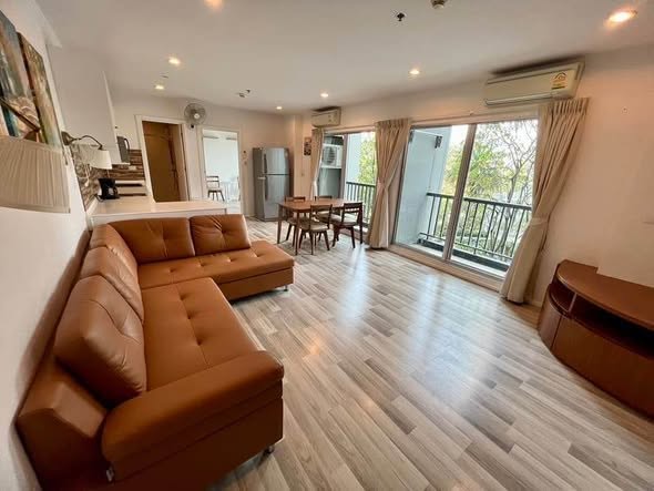living room of Nue District R9