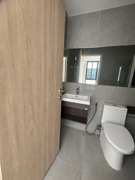 room interior and bathroom of Nue District R9