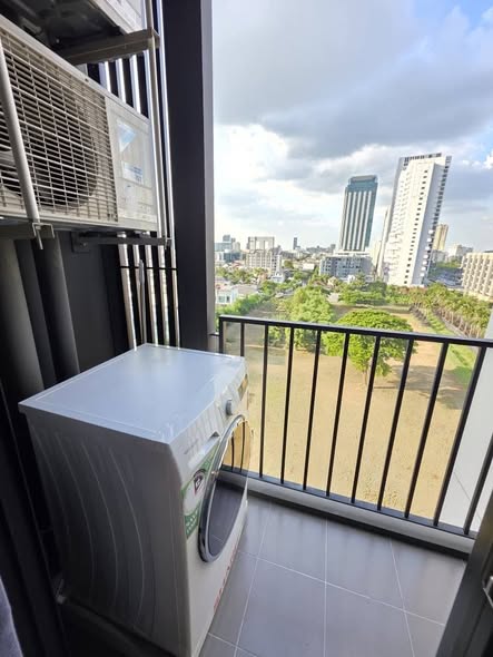 bathroom of NUE Noble Ratchada Lat Phrao (นิว โนเบิล รัชดา ลาดพร้าว)