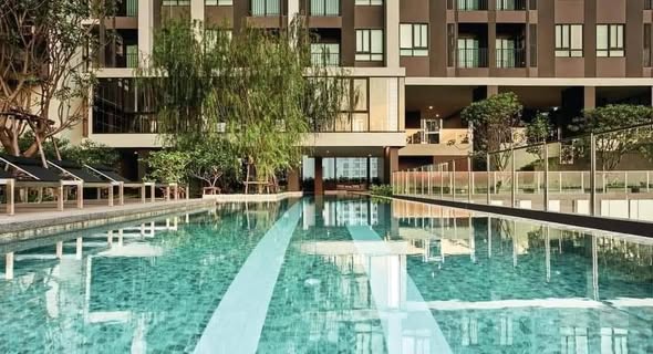 pool of NUE Noble Srinakarin Lasalle นิว โนเบิล ศรีนครินทร์ – ลาซาล