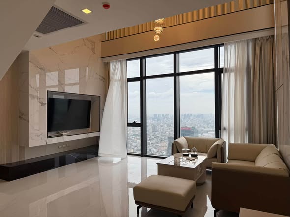 living room and bedroom of One9Five Asoke – Rama 9