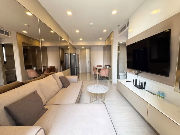 living room and room interior of One9Five Asoke – Rama 9