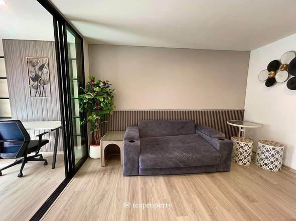 living room of Origin Play Sri Udom Station (Sales gallery) – ออริจิ้น เพลย์ ศรีอุดม สเตชั่น (สำนักงานขาย)