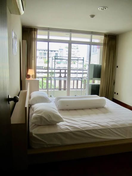 bedroom of Pabhada Silom