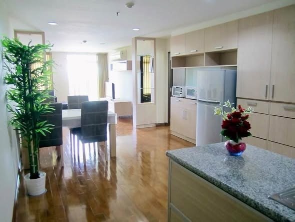 kitchen of Pabhada Silom