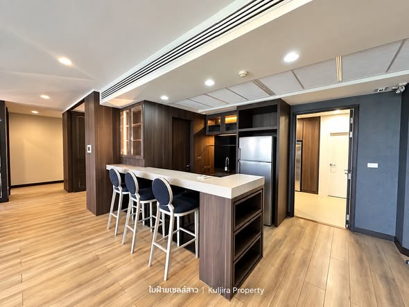 room interior of Park Court Sukhumvit 77