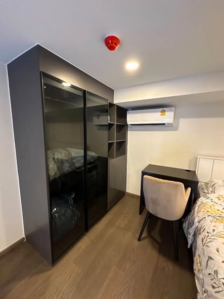bedroom and room interior of Park Origin Chula-Sam Yan