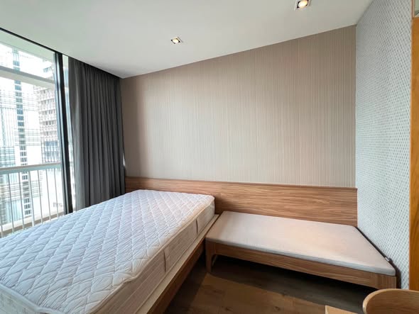 bedroom of Park Origin Phrom Phong