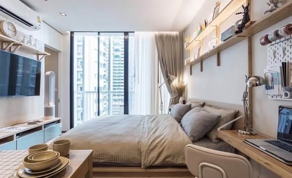 bedroom of Park Origin Phrom Phong