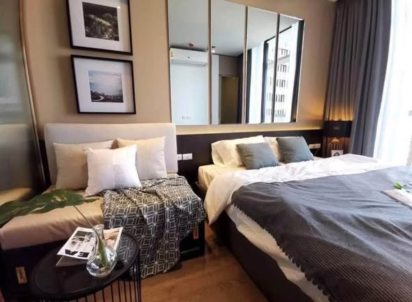 bedroom of Park Origin Phrom Phong