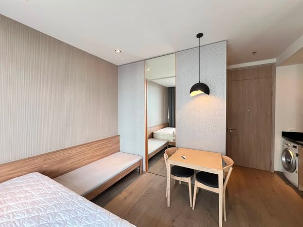 bedroom of Park Origin Phrom Phong