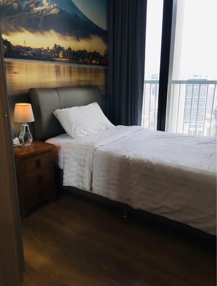 bedroom of Park Origin Phrom Phong