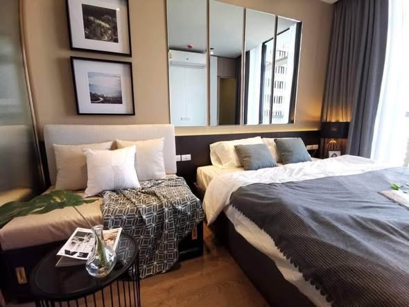 bedroom of Park Origin Phrom Phong