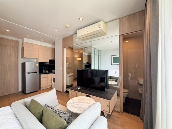 bedroom of Park Origin Phrom Phong