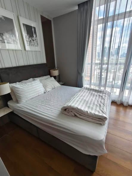 bedroom of Park Origin Phrom Phong