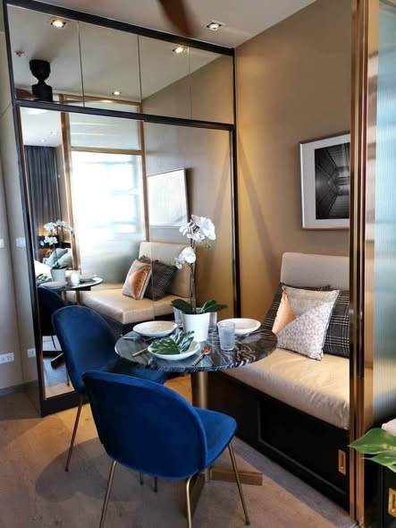 bedroom and living room of Park Origin Phrom Phong