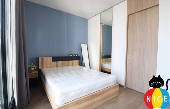 bedroom and room interior of Park Origin Phrom Phong