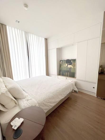 bedroom and room interior of Park Origin Phrom Phong