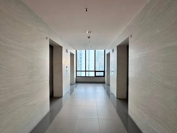 Park Origin Phrom Phong