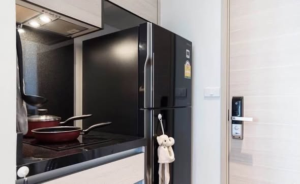 kitchen of Park Origin Phrom Phong