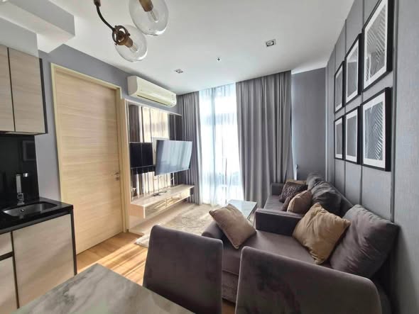 living room and bedroom of Park Origin Phrom Phong